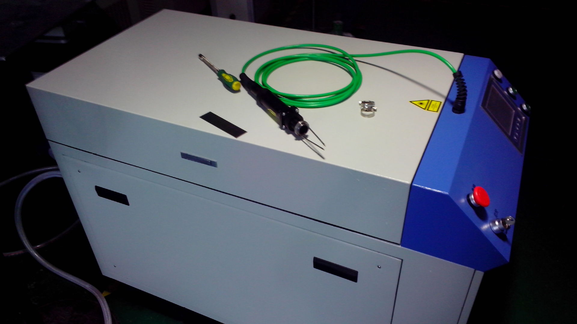 3.激光焊接機(jī)在焊接過程中應(yīng)掌握哪些要點(diǎn)？